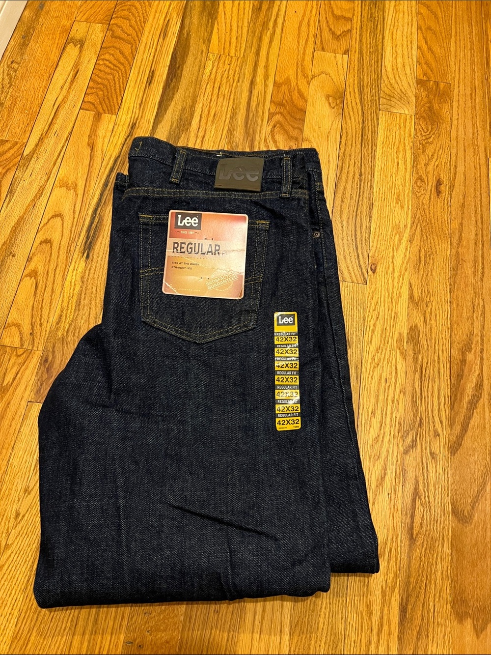 Lee Men's Relaxed Fit Dark Indigo Jeans
